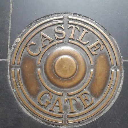 Castle Gate House Derry City Centre Townhouse Exterior photo